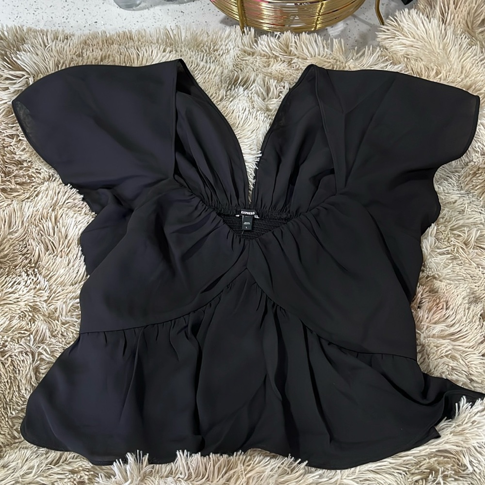 New with tags Express soft shoulder top!
